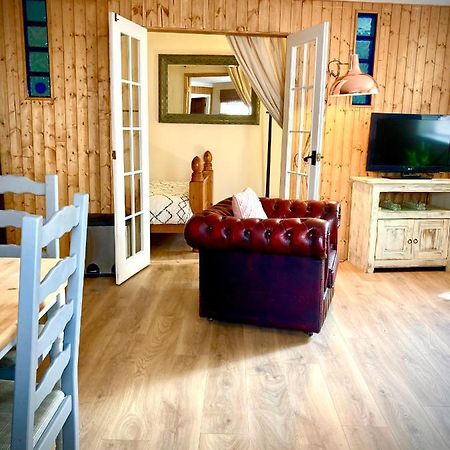 Aqua Shack At Pure Shores Retreats Lägenhet New Quay Exteriör bild